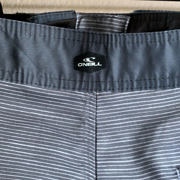 O’NEILL Gray and Orange Board Shorts - Picture 7 of 9